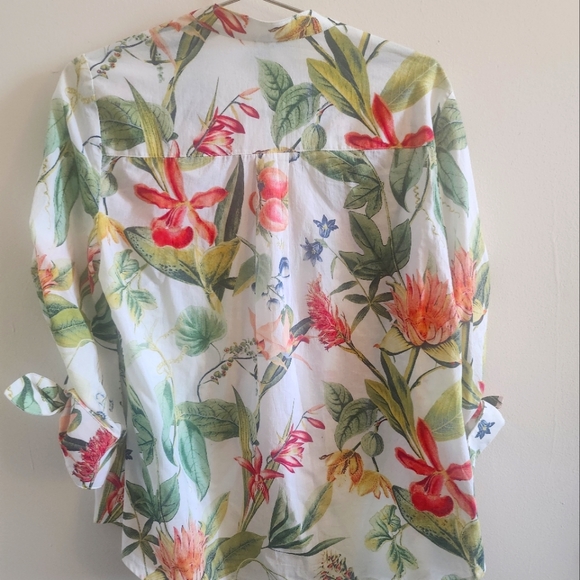 Multi Color Blouse - Picture 2 of 3